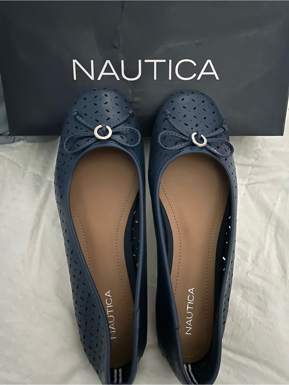 Nautica Women's Navy Perforated Bow Ballet Flats with Silver Ring Size 9 NWOT